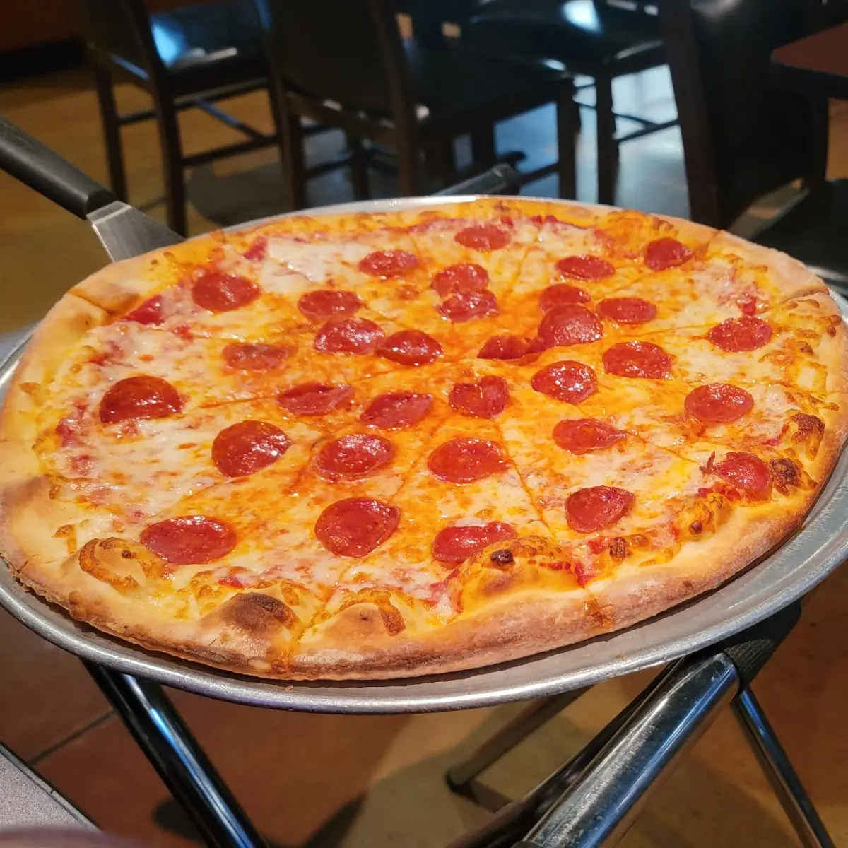 18 Pepperoni Pizza