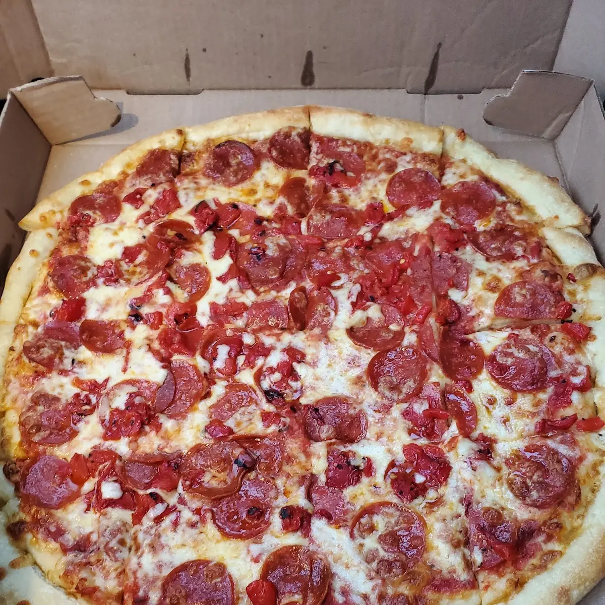 Pepperoni and Roasted Red Pepper Pizza