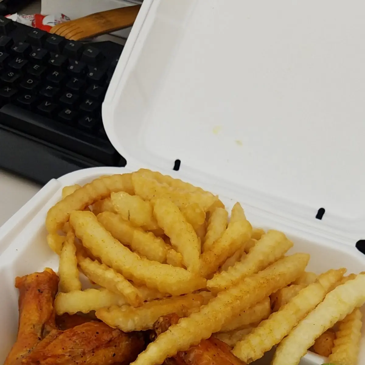 Lemon Pepper Honey Hot Wings