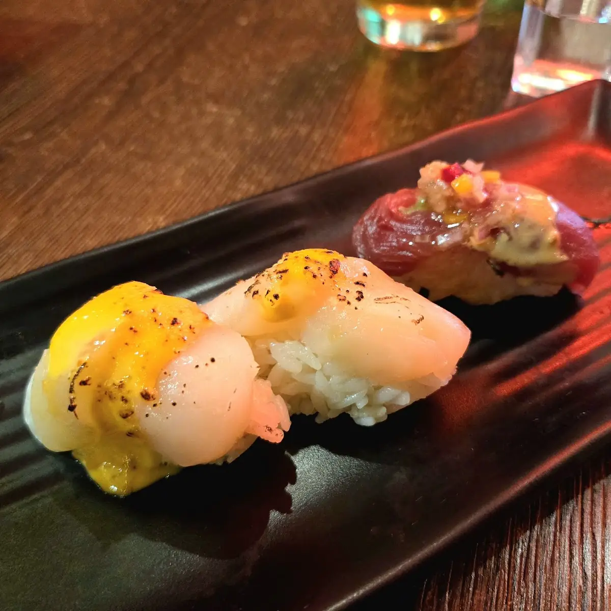 Wagyu Uni Tempura Roll