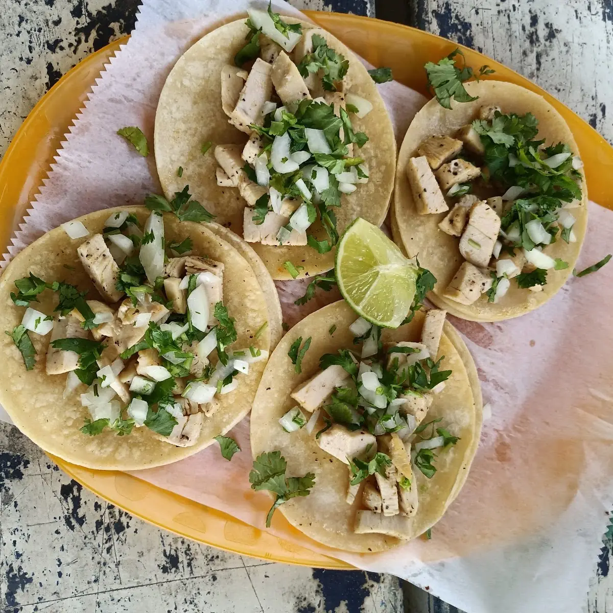 Mini Tacos De Pollo
