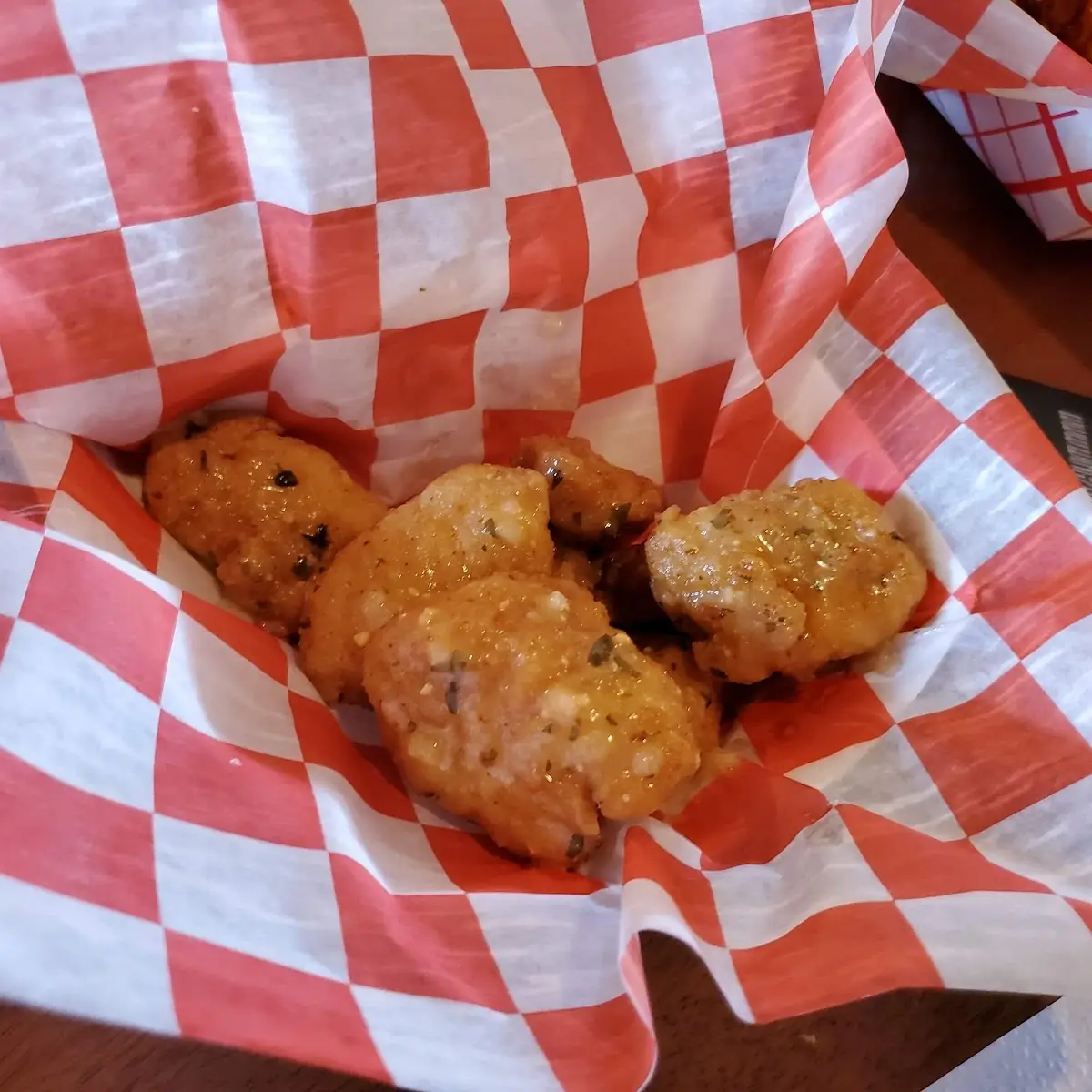 Garlic Parm Boneless Wings