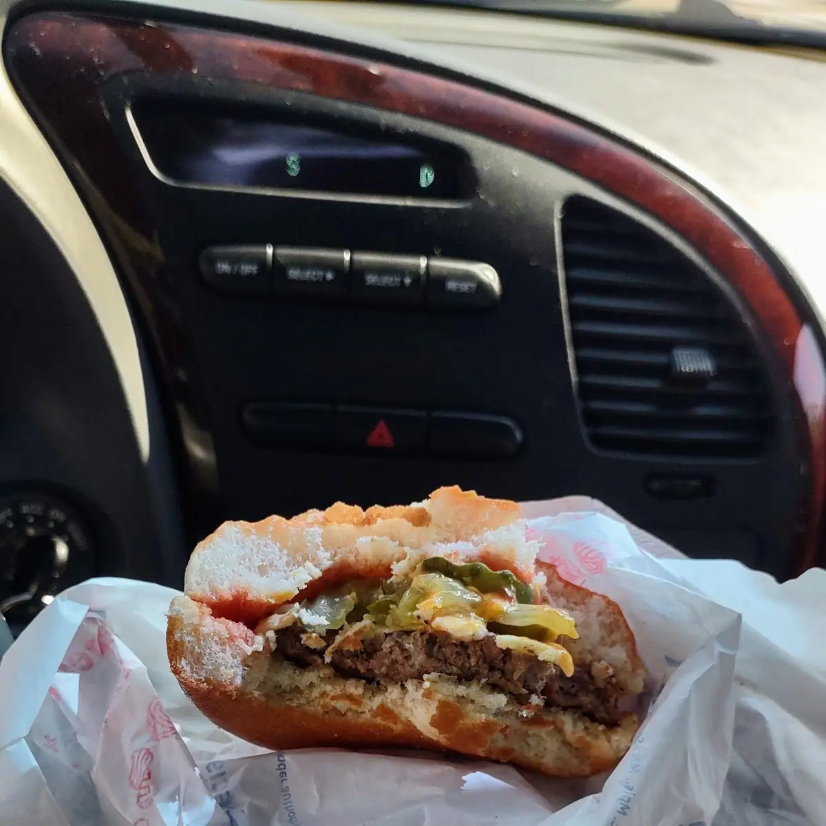 Old Fashioned Cheeseburger w Pepper Jack Cheese