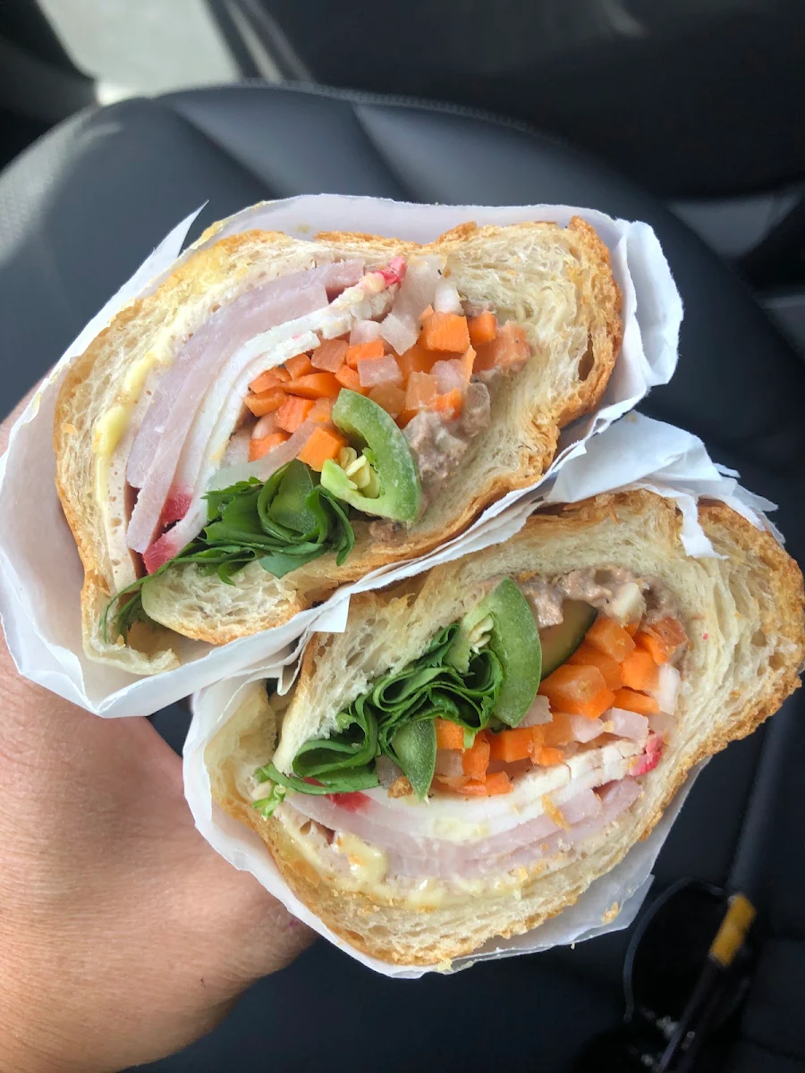DAC Biet Sandwich