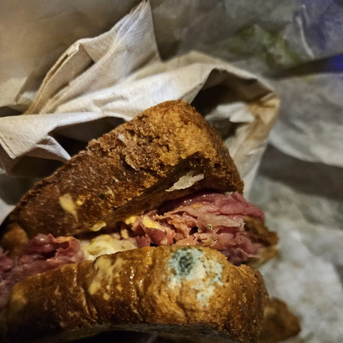 Sandwich Corned Beef Reuben