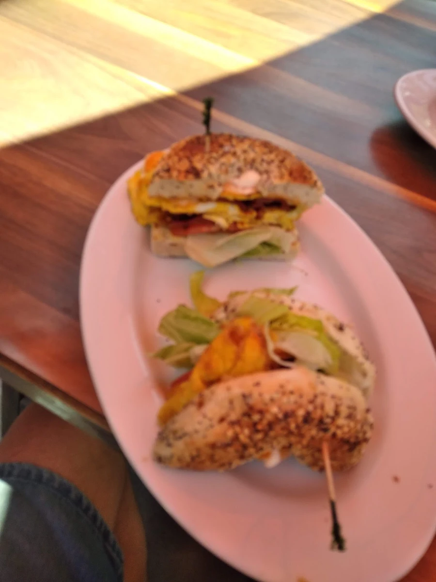 Bagel Bacon and Eggs, Mad Mango Cafe
