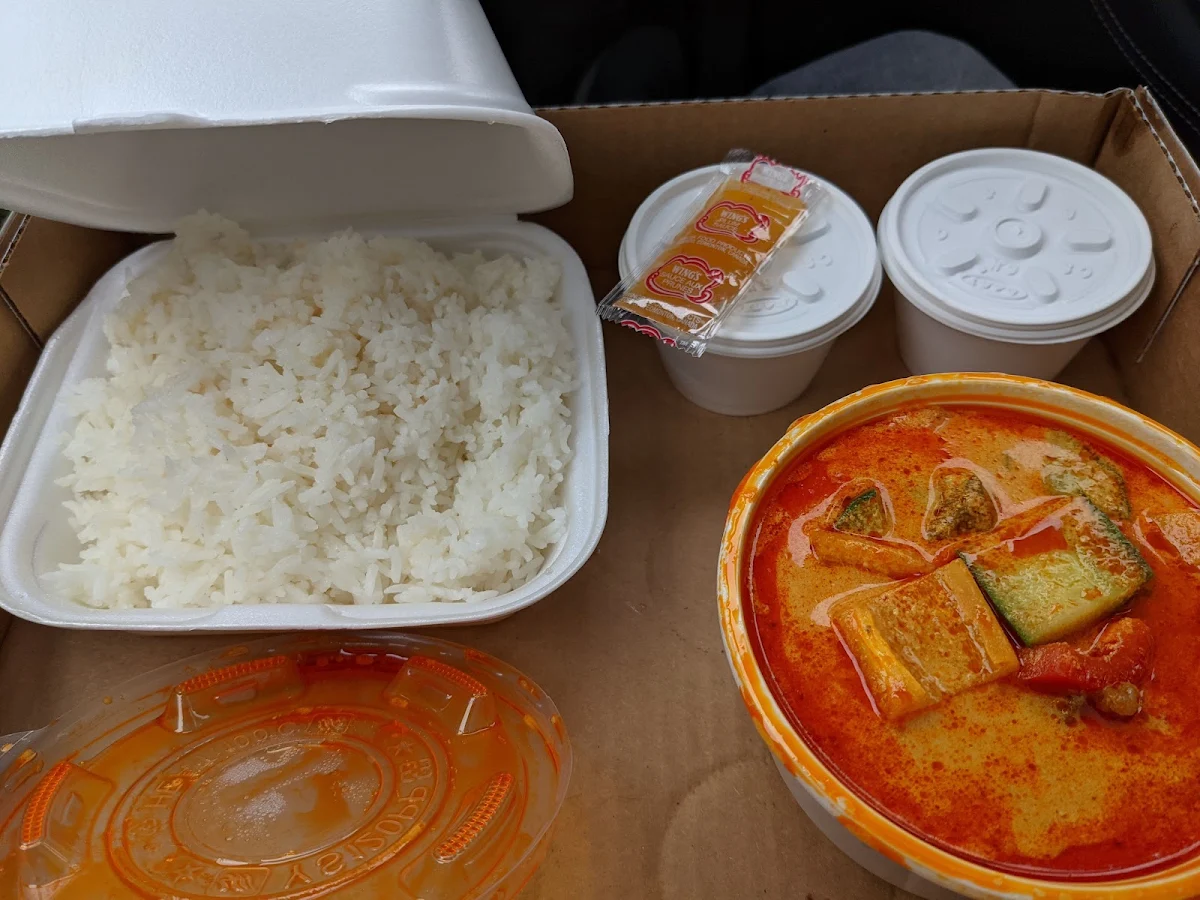 Lamb Curry with Rice, Mad Mango Cafe