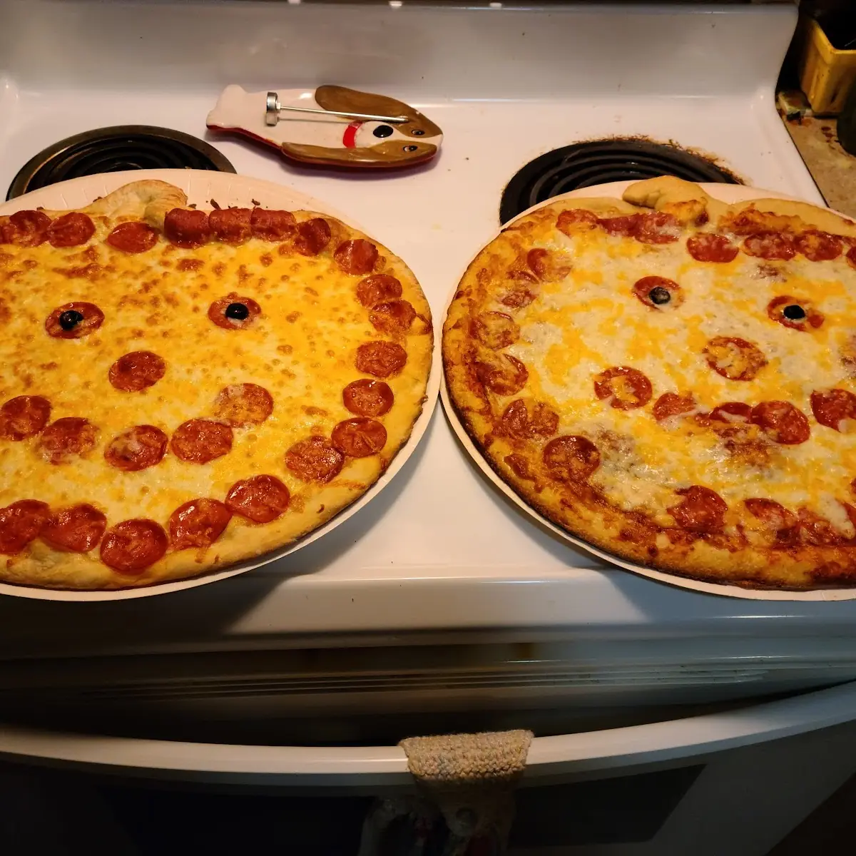 Jack-O-Lantern Pizza Pair