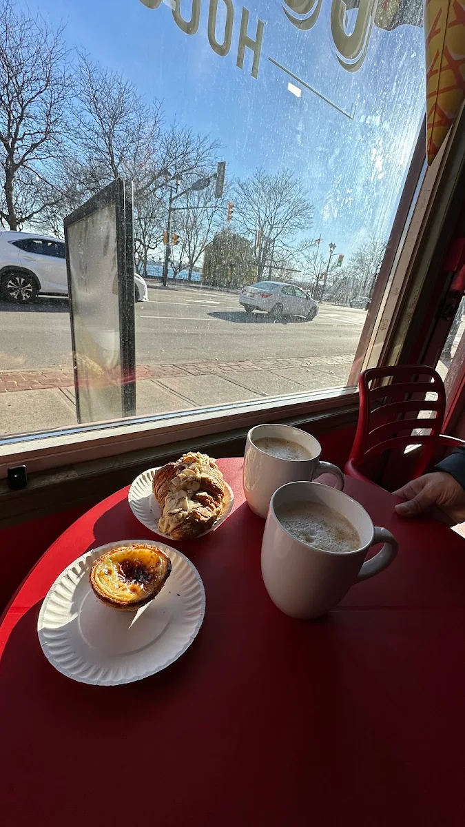 Pertoguse Tarte, Lakeshore Ice cream cafe
