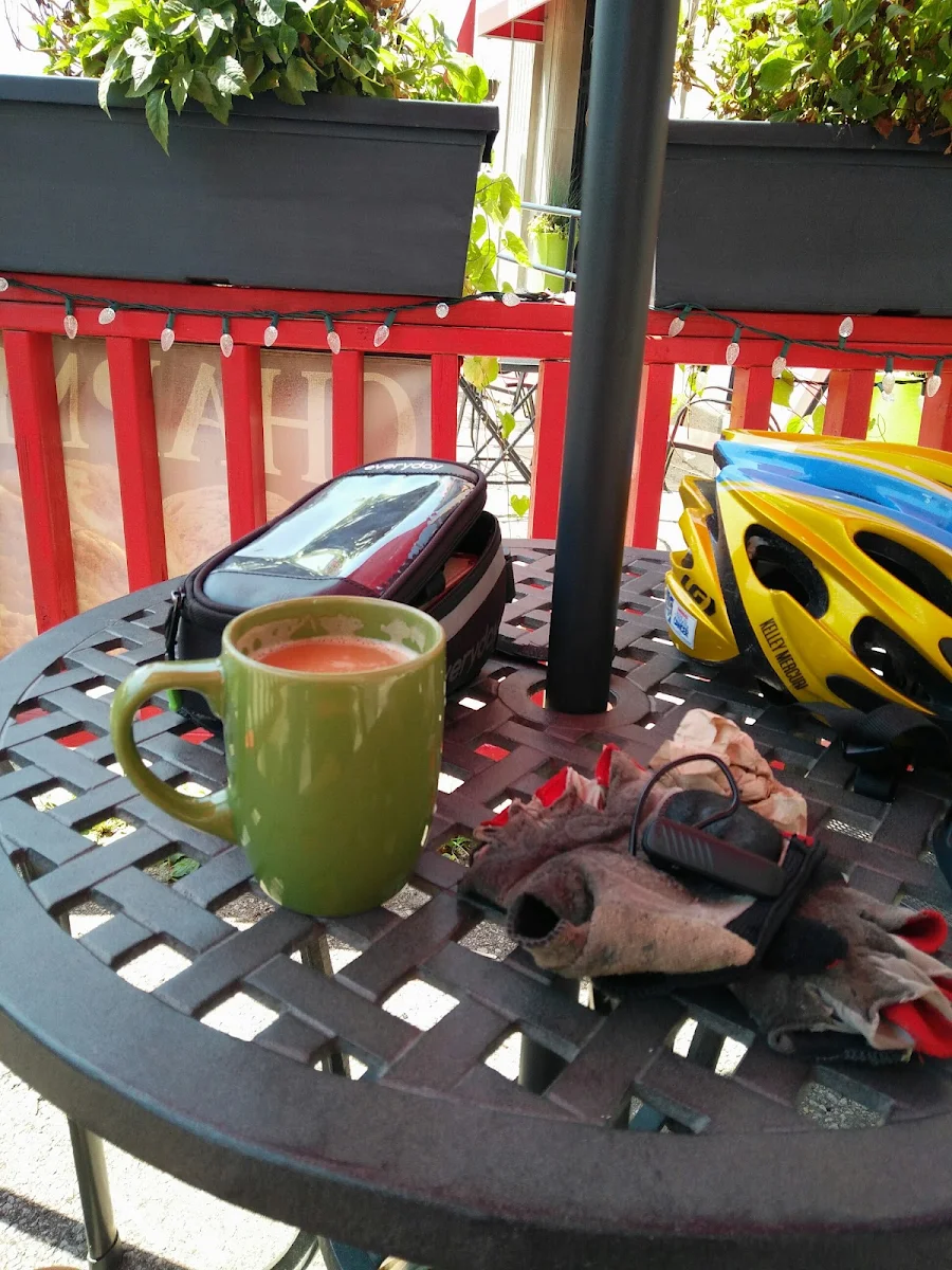 Wonderful Coffee, Lakeshore Ice cream cafe