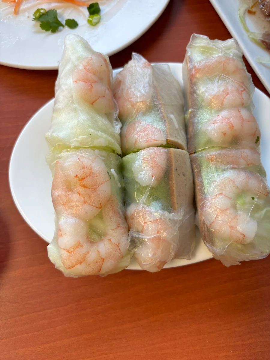 Shrimp Salmon Roll, Xu Hue Restaurant