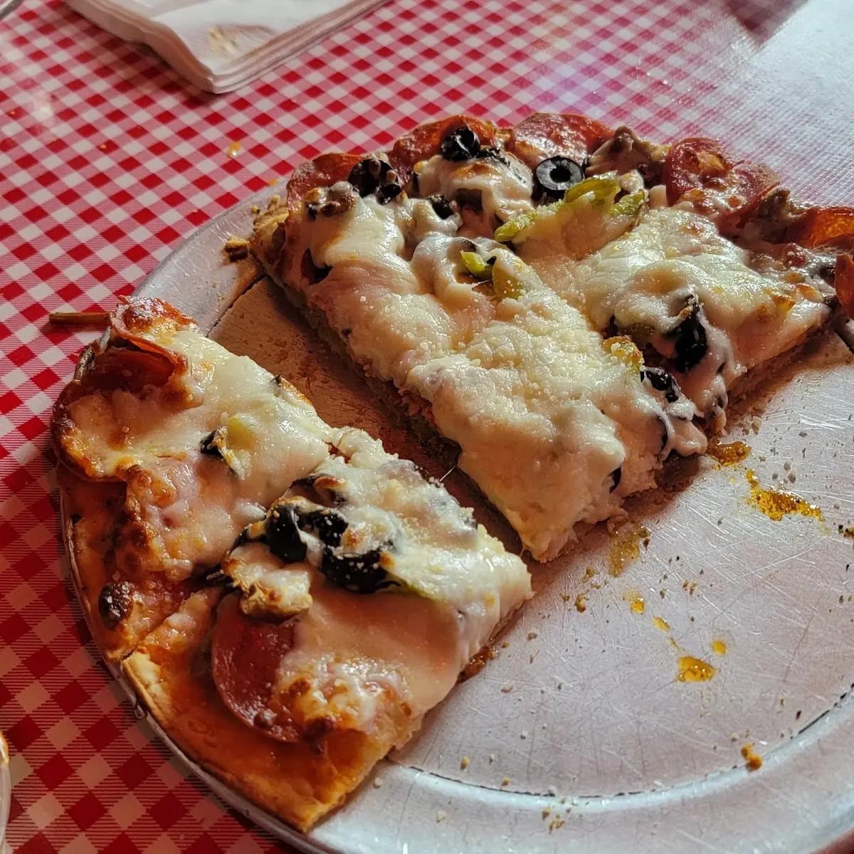 Thin Crust Mr G's Pizza