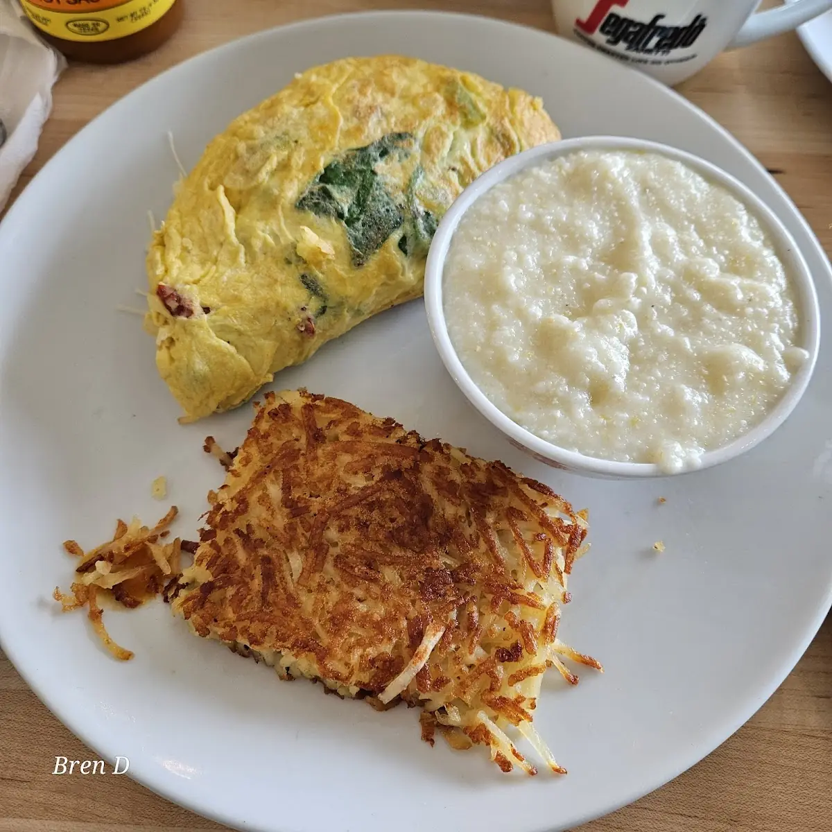Veggie Omelette Grits and Hashbrowns