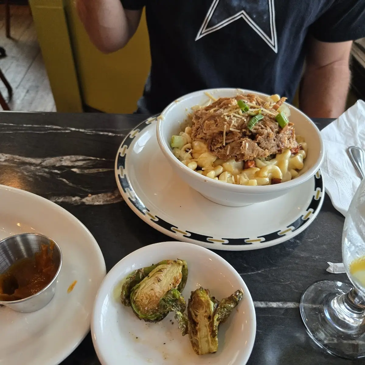 Pulled Pork Mac N' Cheese