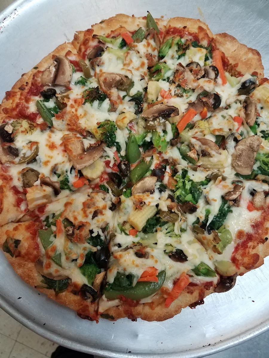 Garden Salad Pizza