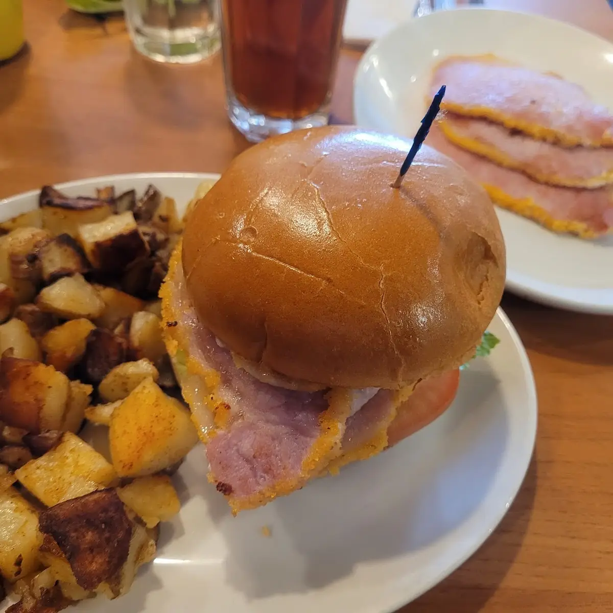 Peameal Bacon Sandwich, Sunset Grill