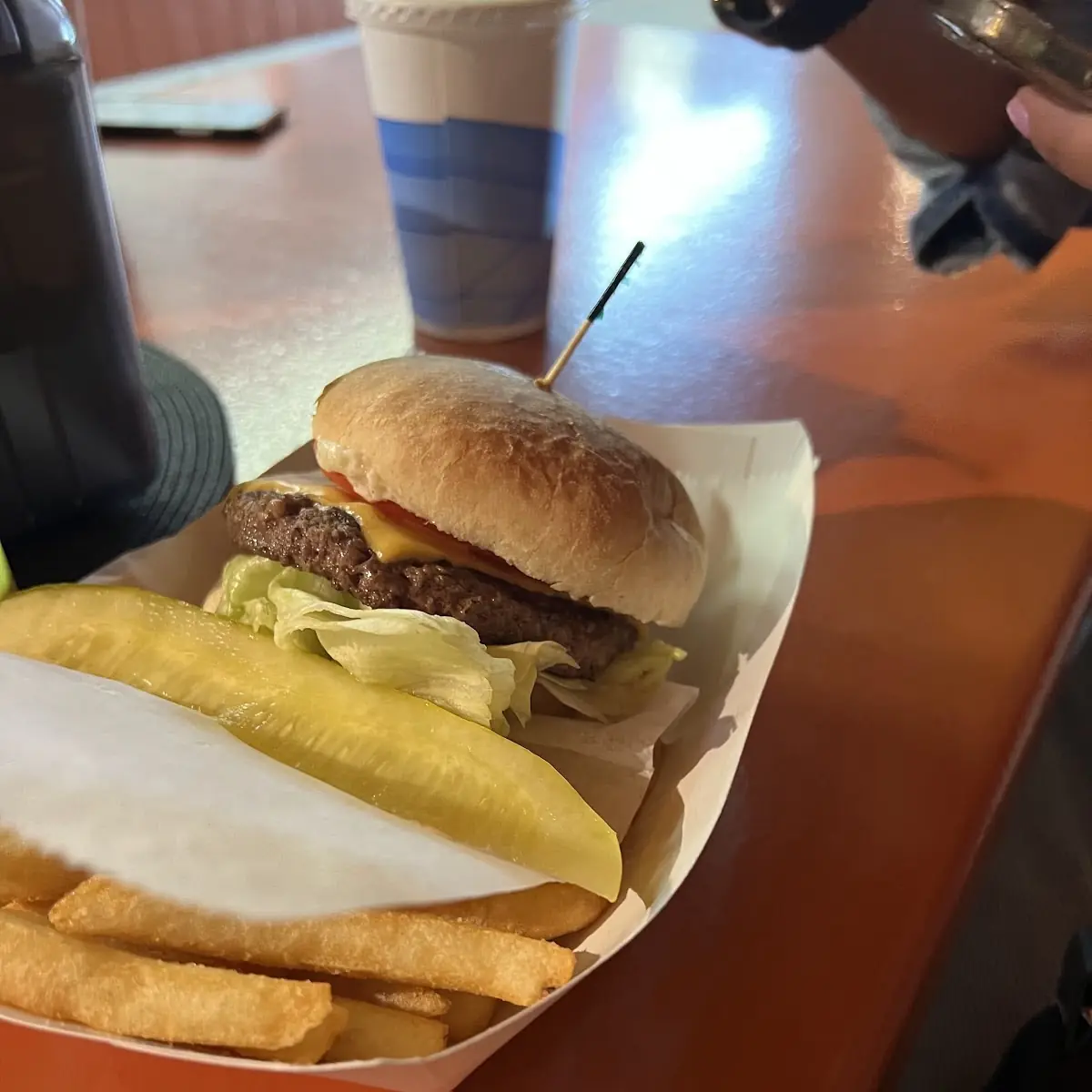 Cheeseburger Deluxe