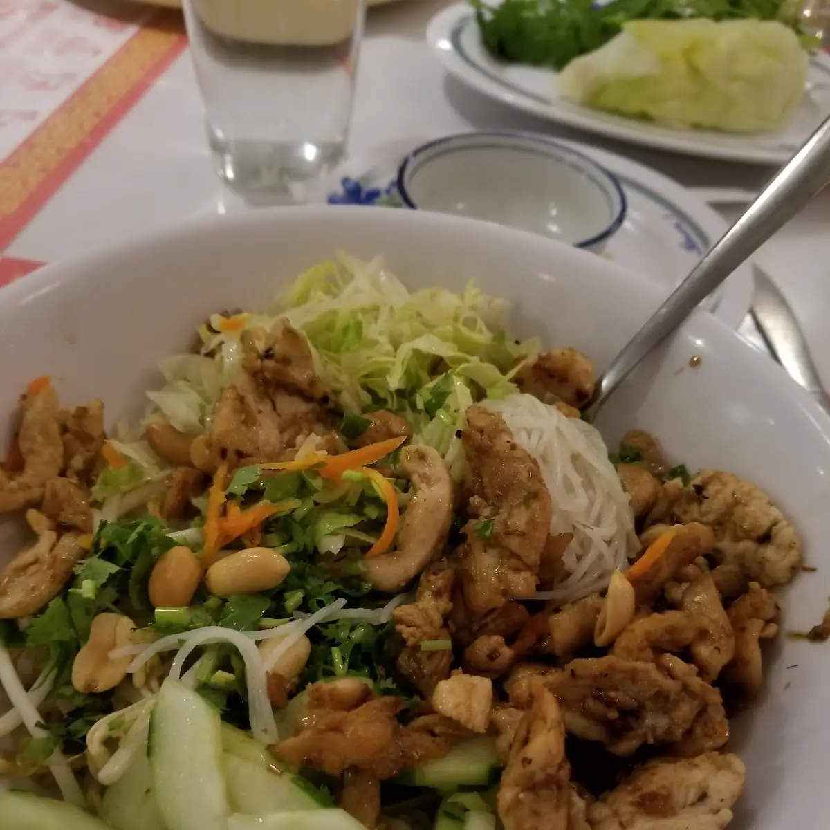 Chicken Lemon Grass with Rice Noodles
