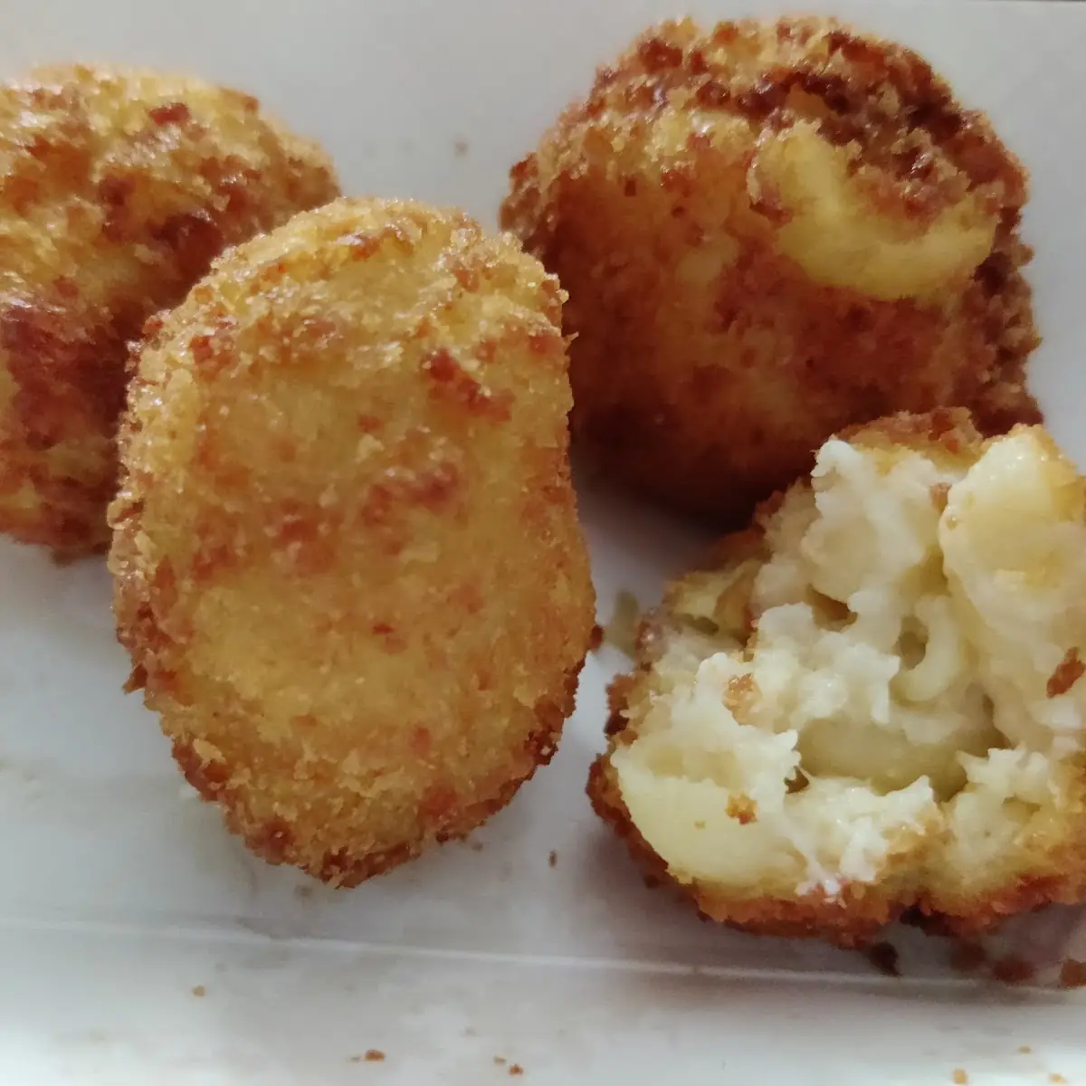 Mac N Cheese Bites
