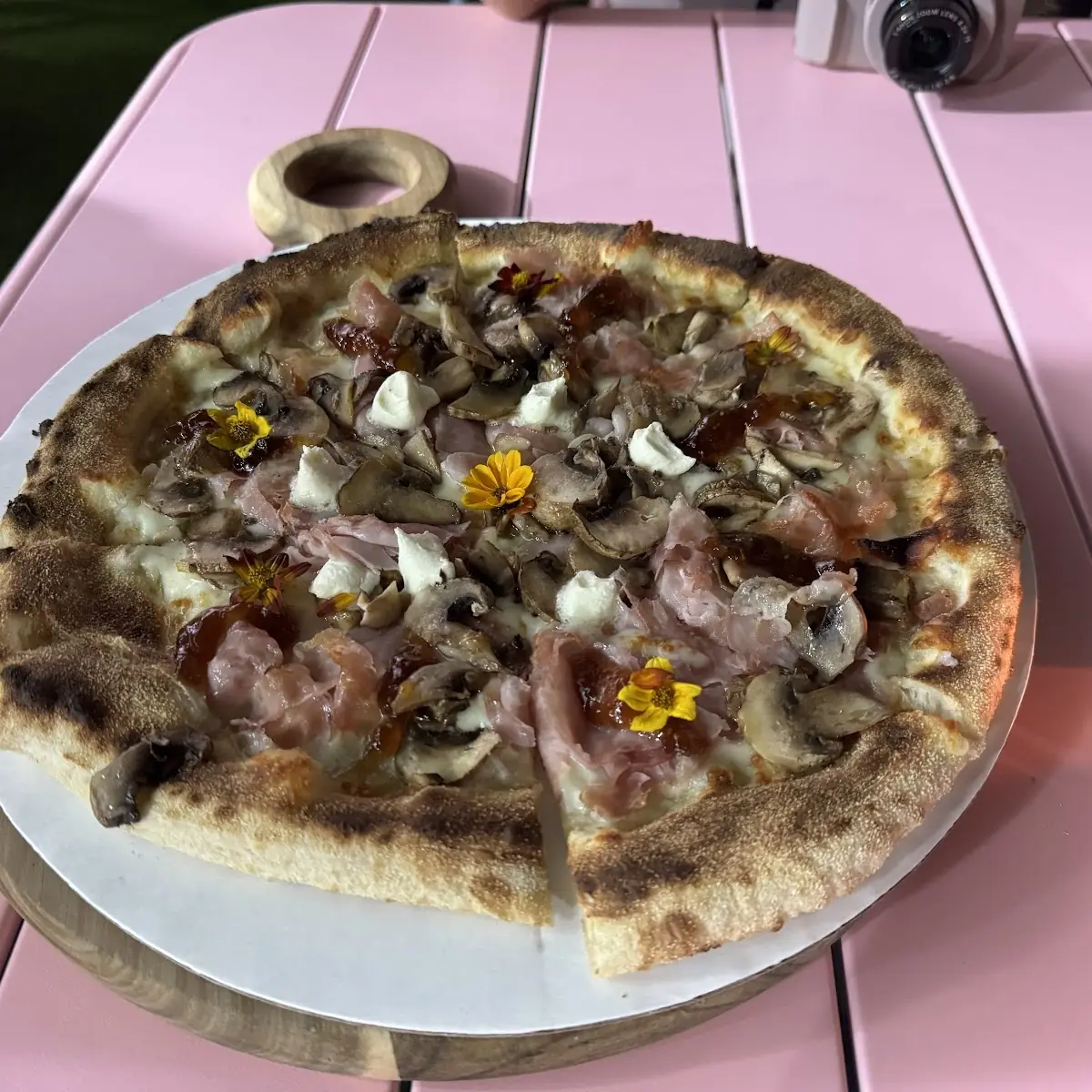 Di Prosciutto Pizza