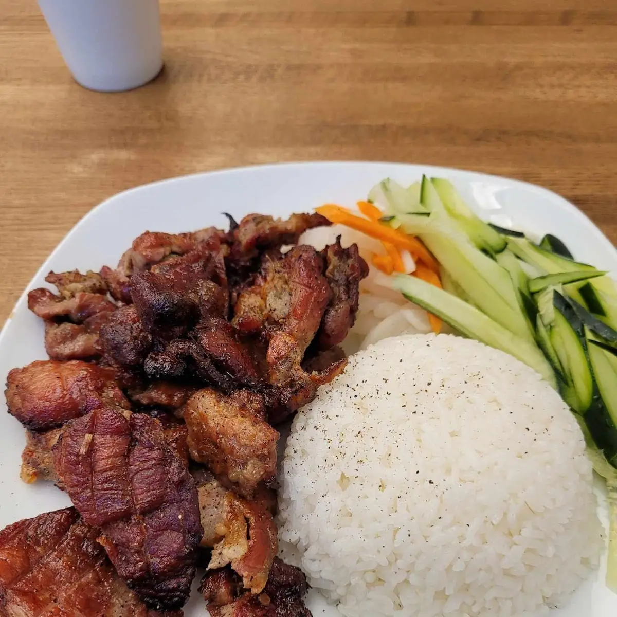 Com Ga Nuong Heo Nuong Bo Nuong