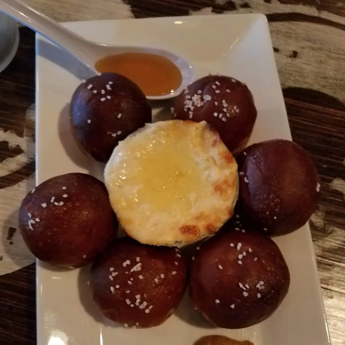 Pretzel Bites