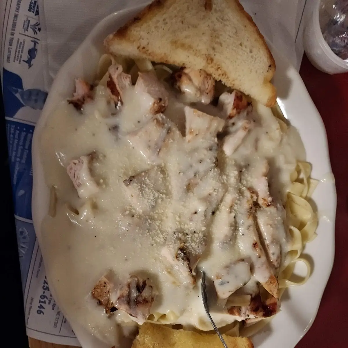 Chicken Alfredo with Garlic Bread