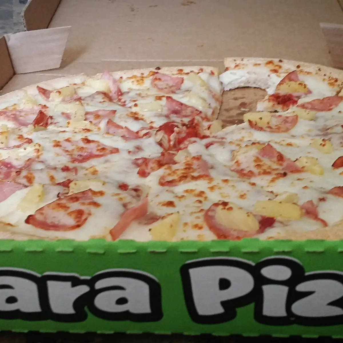 Hawaiian Pizza