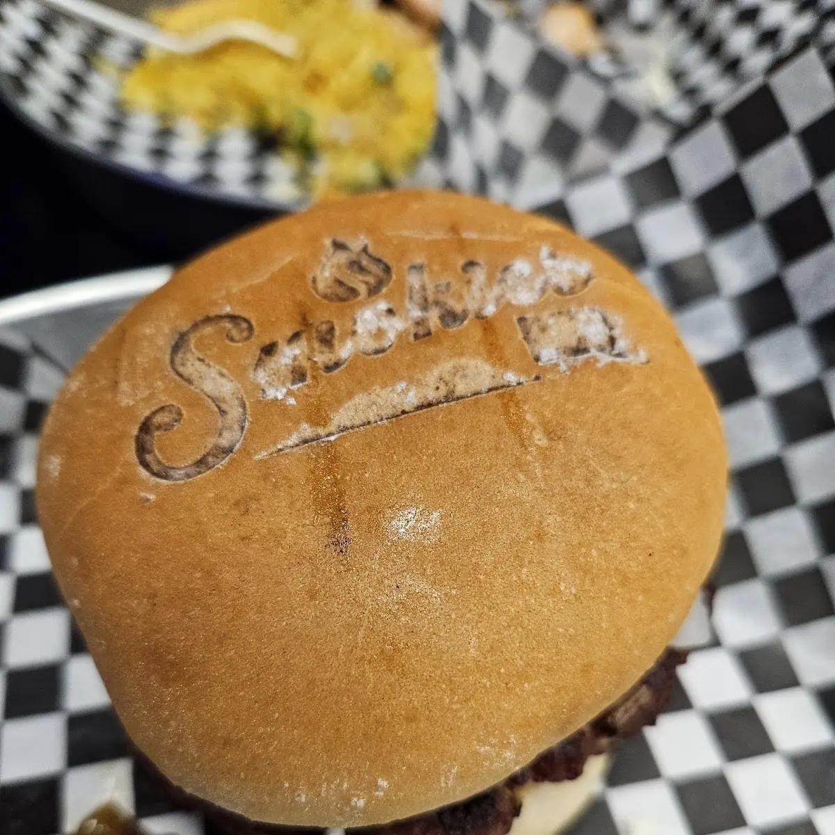 Holy Burger, Smokies Burgers