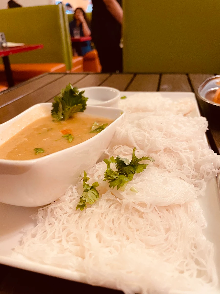 Rice Flour Idiyappam, Sri Periyava Dosa Bhavan