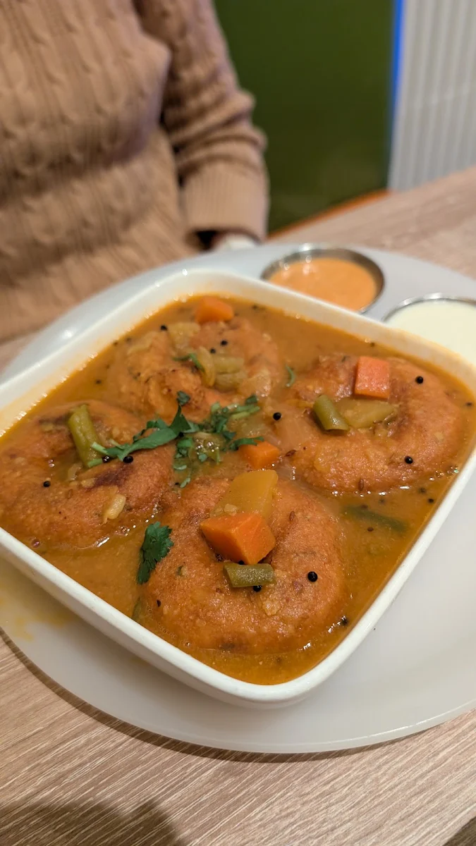 Sambar Idli, Sri Periyava Dosa Bhavan