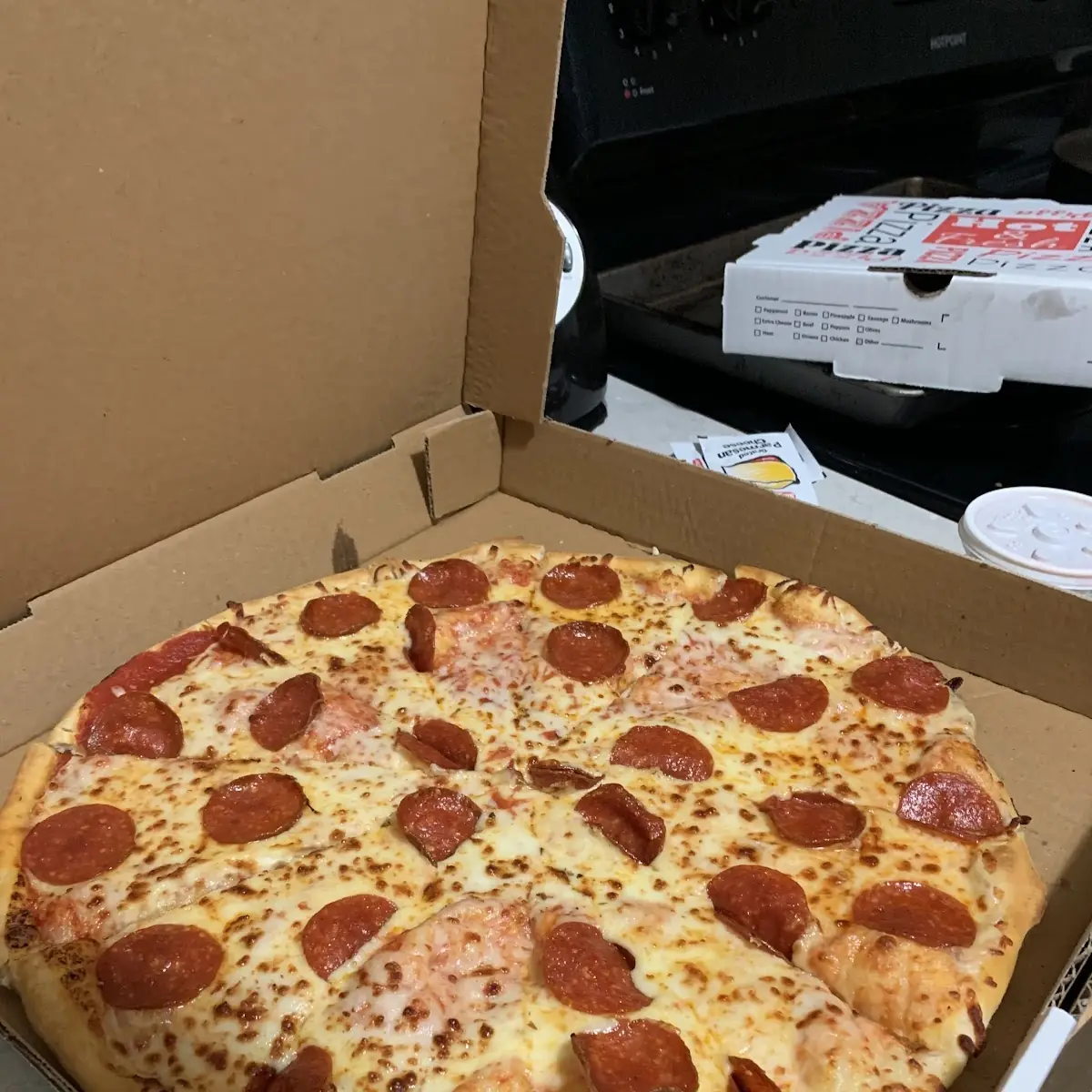 Large Pepperoni Pizza
