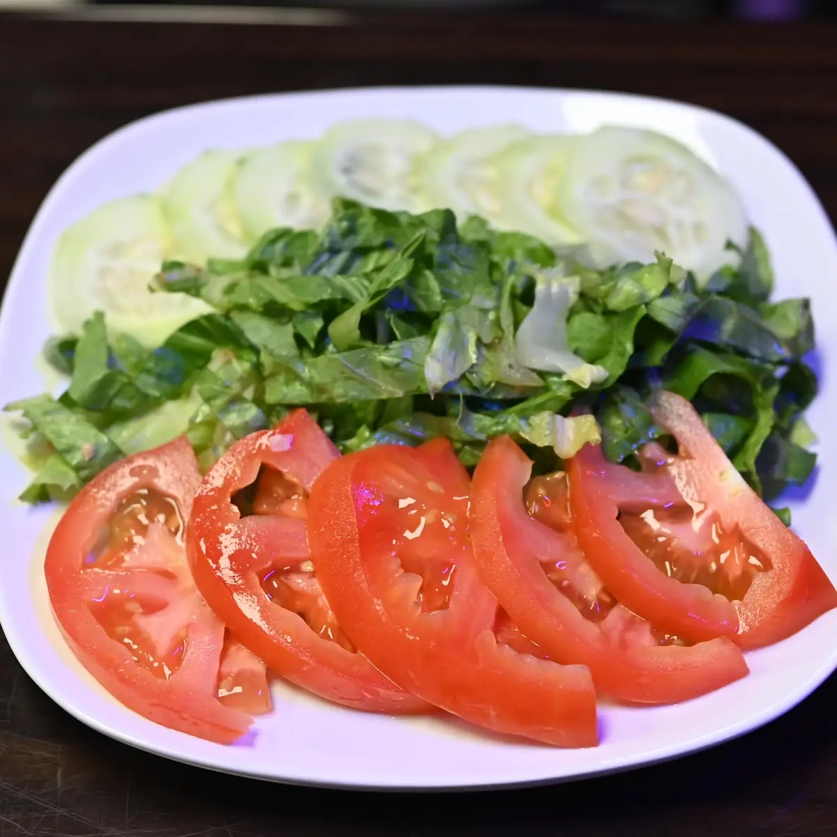 Ensalada de Lechuga Tomate Y Pepino