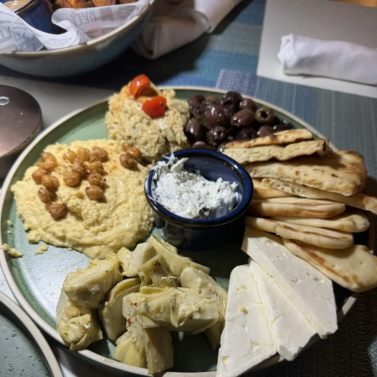 Hummus