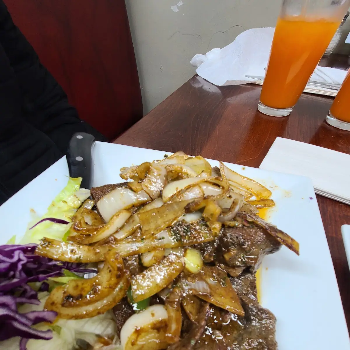 Bistec Encebollado