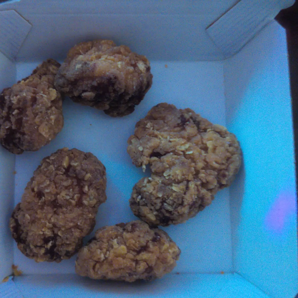 Crispy Chicken Nuggets Deluxe Combo