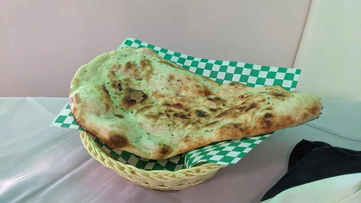 Butter Naan, Bombay Touch Promenade