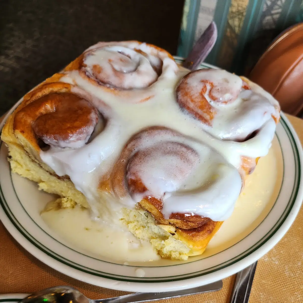Bakery Fresh Cinnamon Rolls