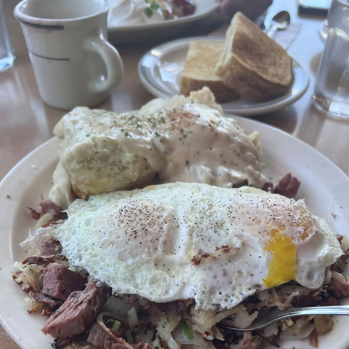 Corned Beef Hash with Egg and Toast
