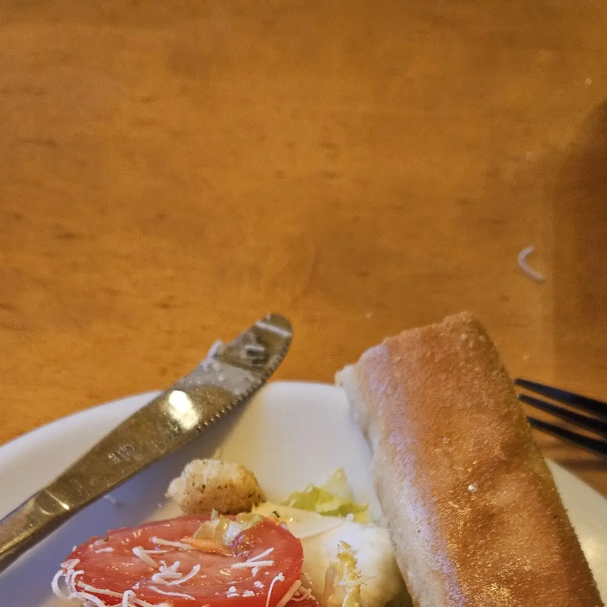 Never-Ending Soup Salad & Breadsticks