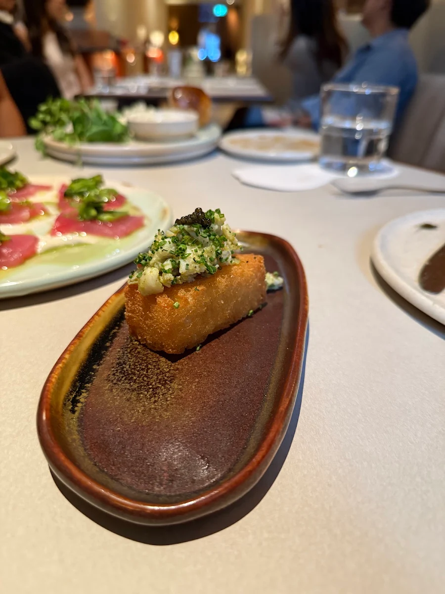 Crab Toast, Tilda
