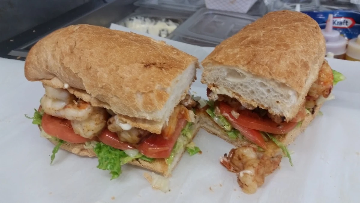 Grilled Shrimp Poboy