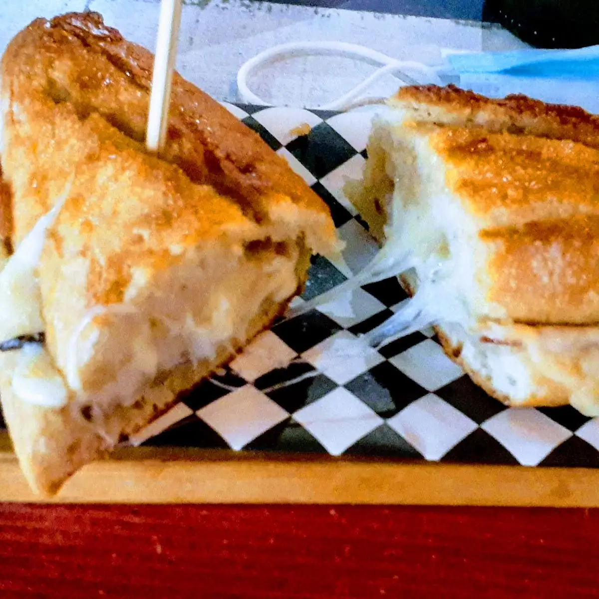 Montadito de Queso Manchego Y Jamón Serrano