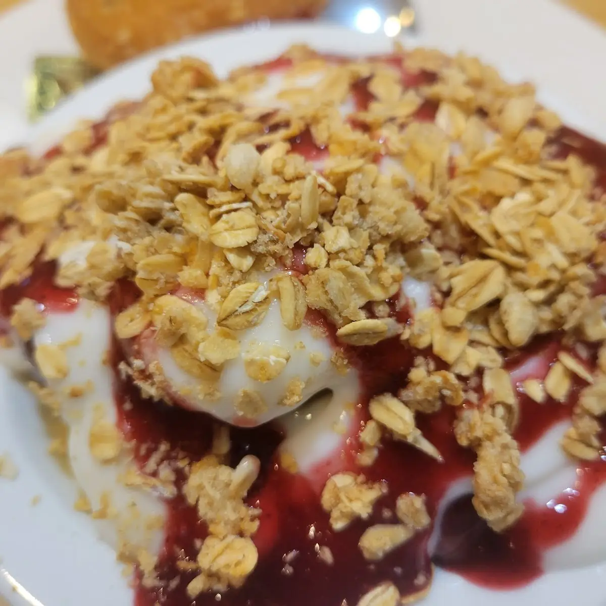 Berry Yogurt Bowl