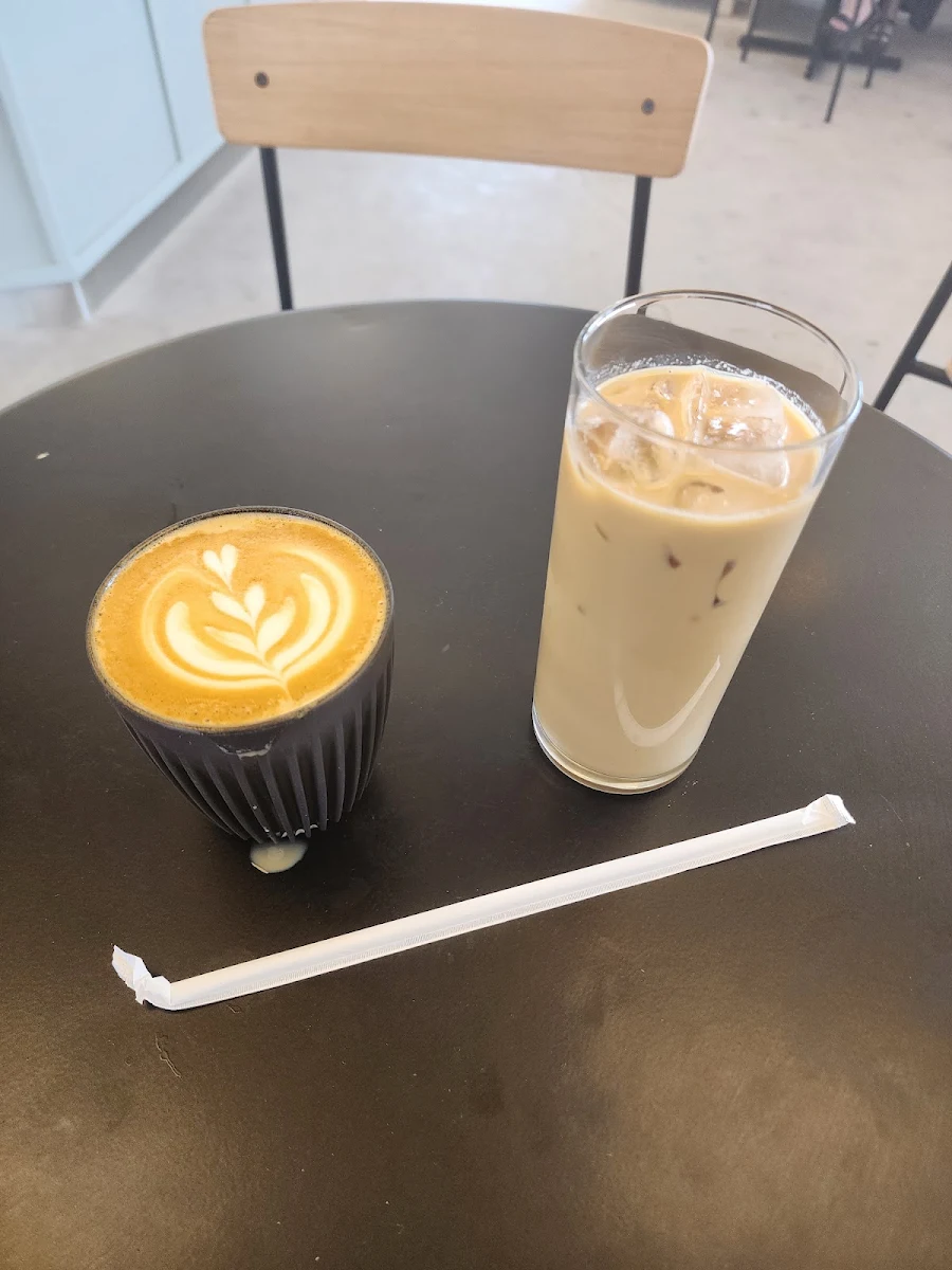 Hot Latté and Iced Vanilla Bean Latté