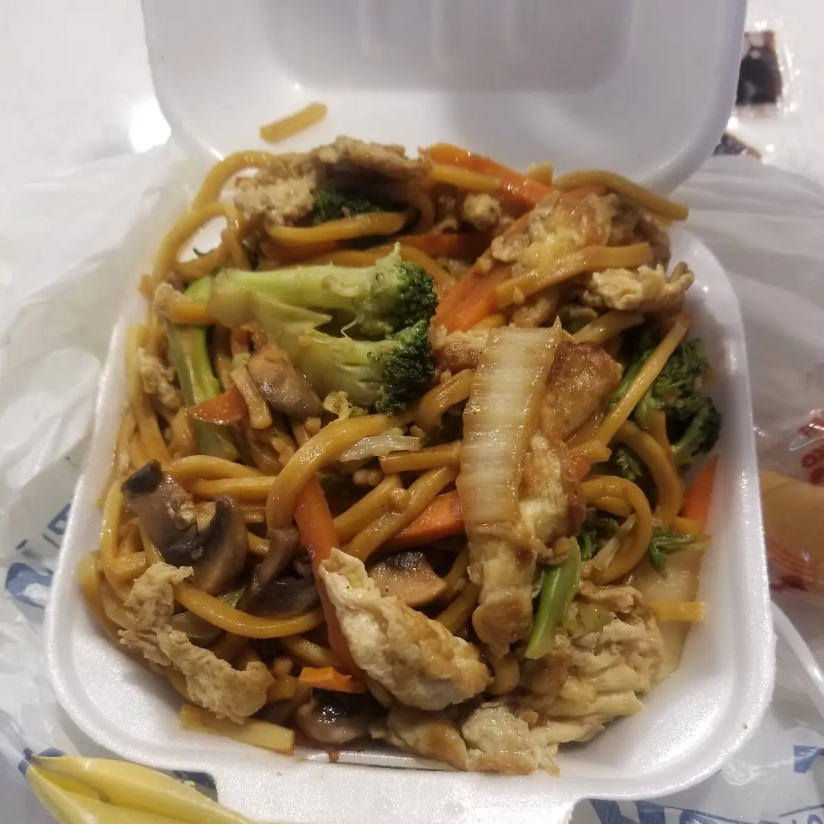 Chicken Chop Suey Combination Plate