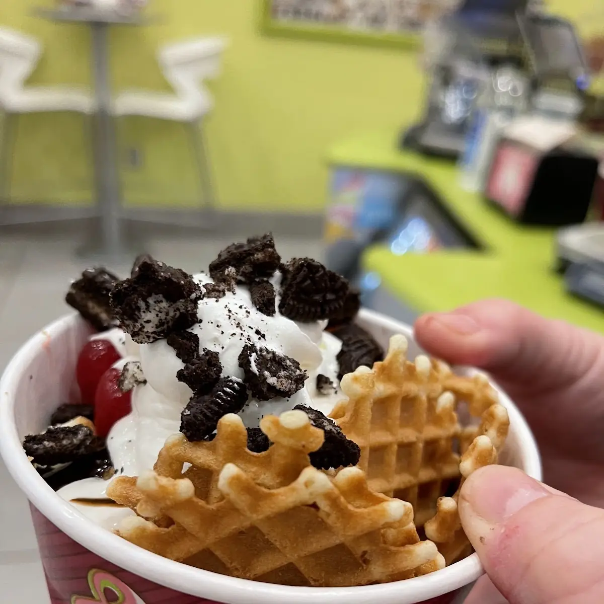 Frozen Yogurt Parfait