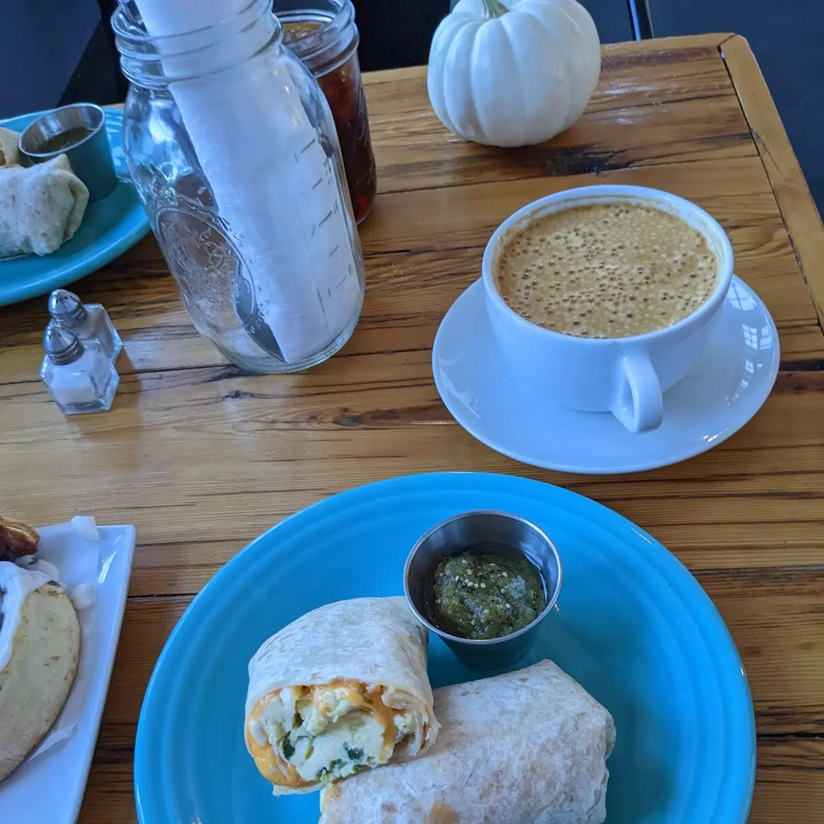Breakfast Burrito Chai-Der Latte