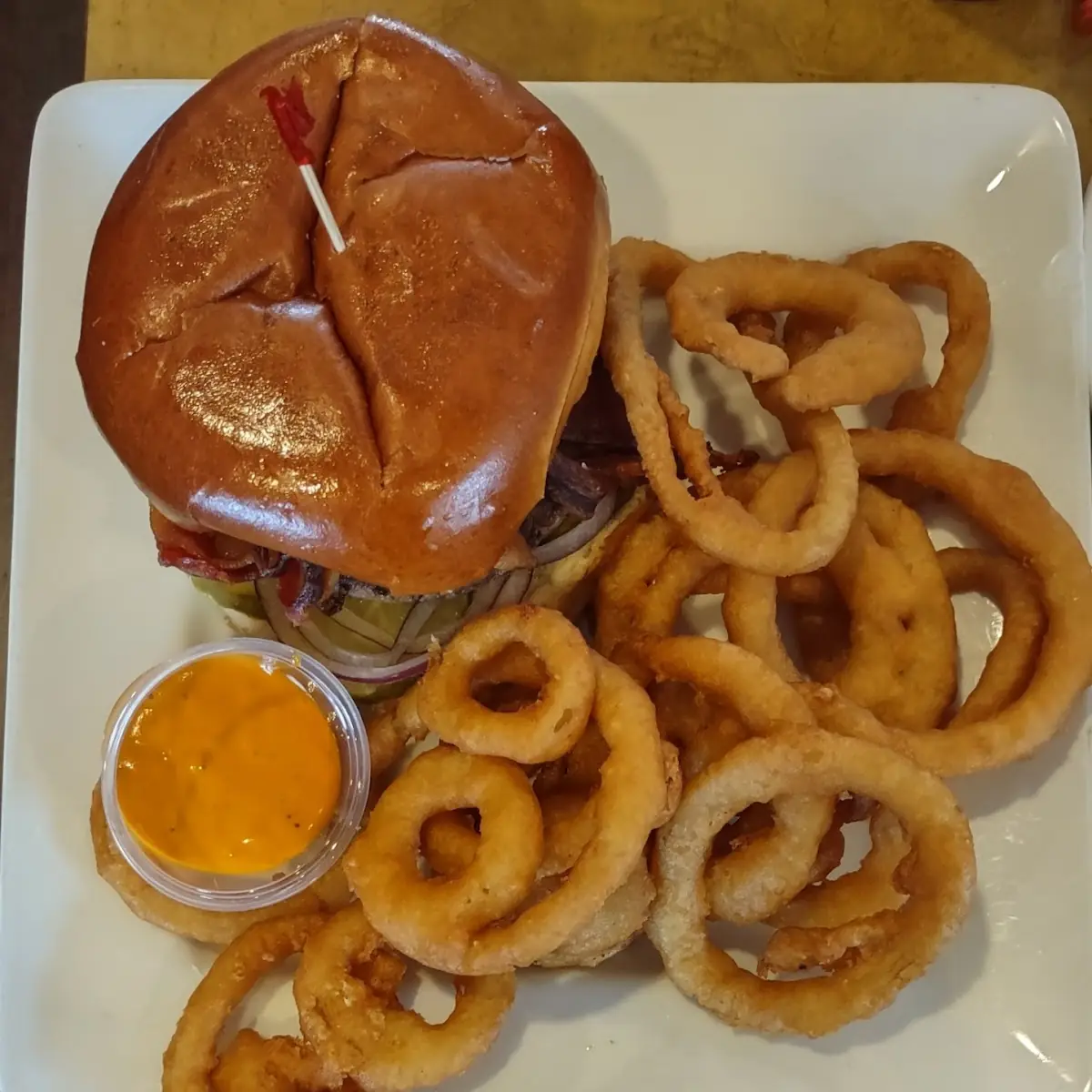 Cheeseburger Deluxe