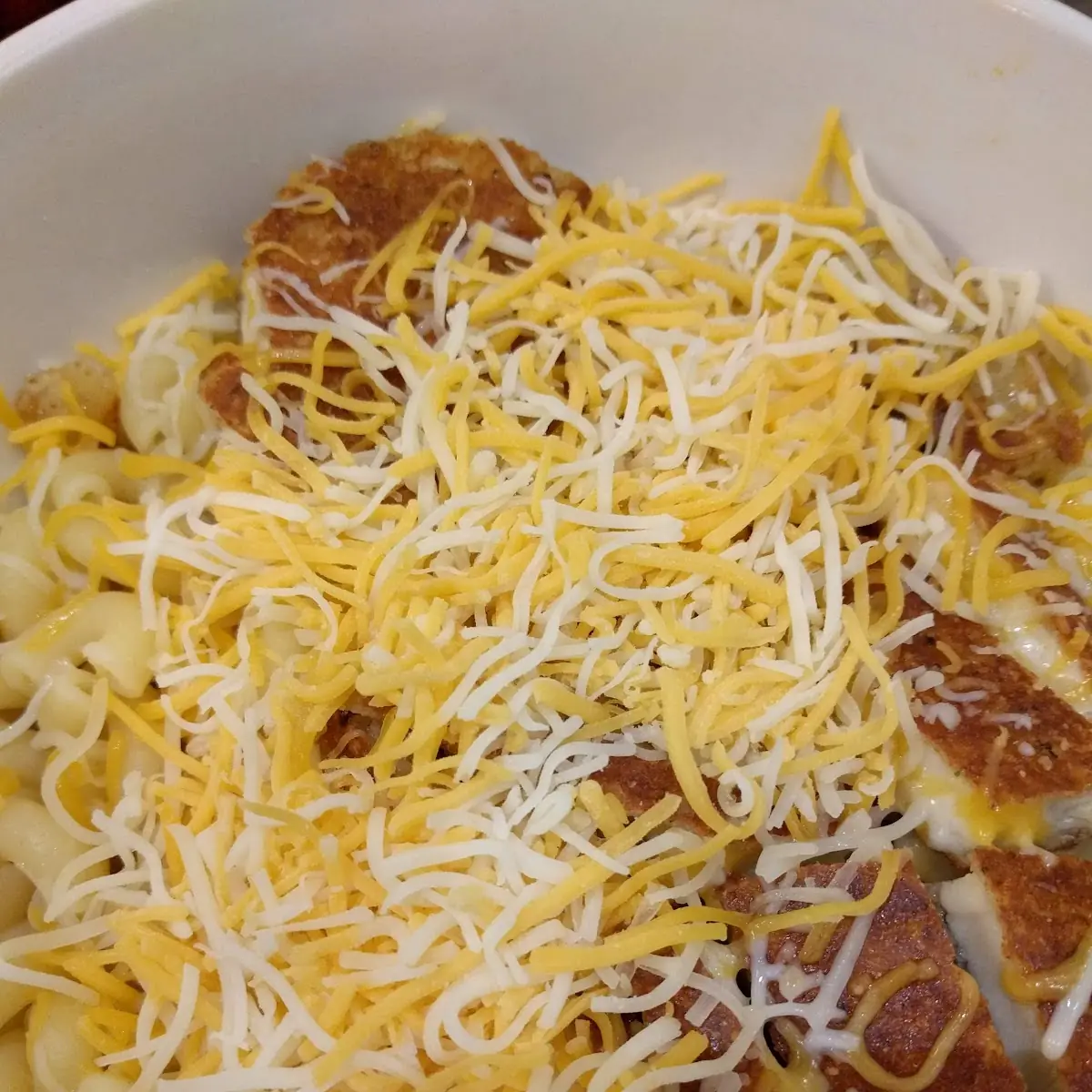 Mac & Cheese Buffalo Chicken